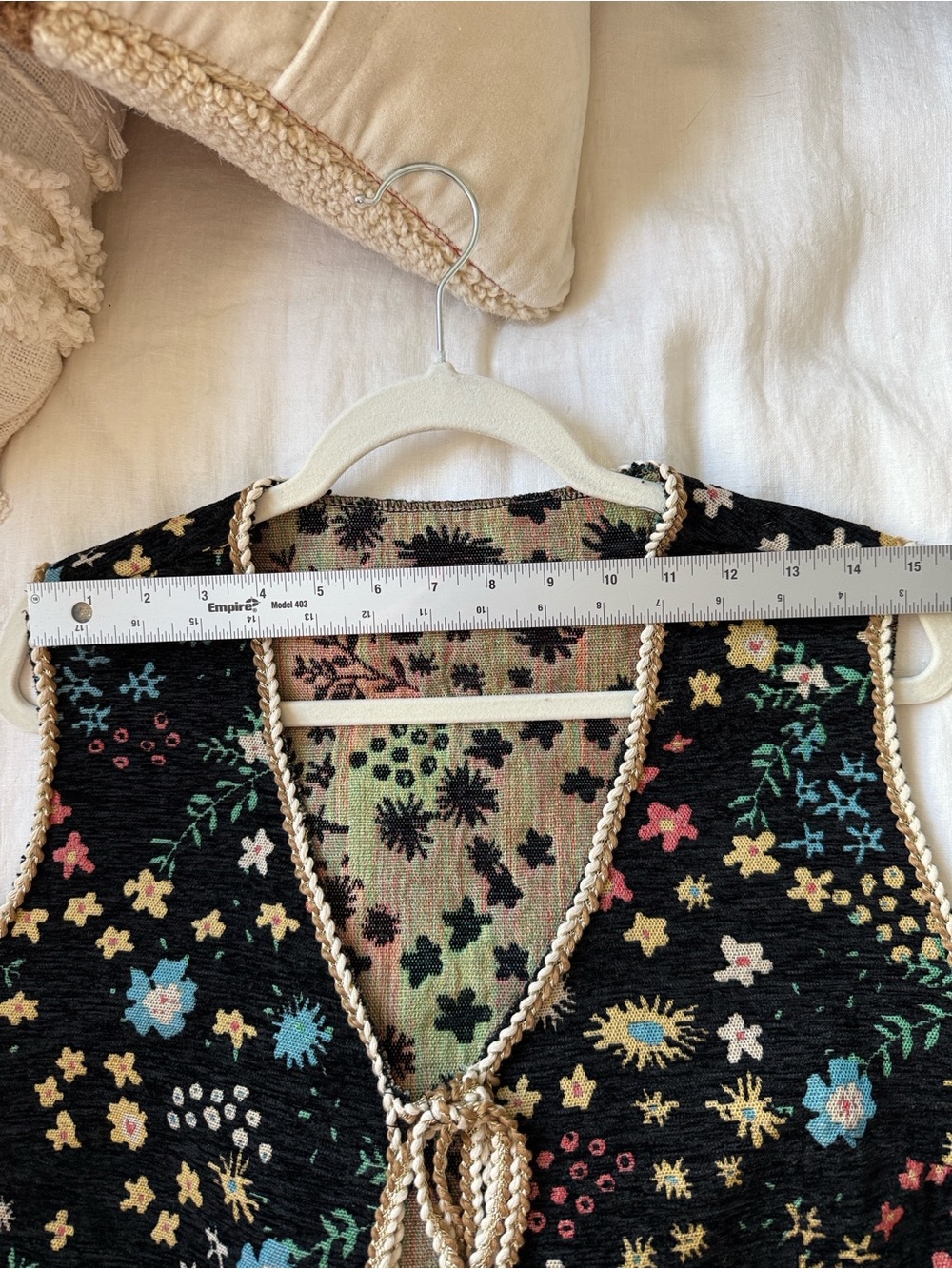 Black Floral Tapestry Tie-Front Festival Vest Country Western Bohochic Size L - Picture 7 of 9